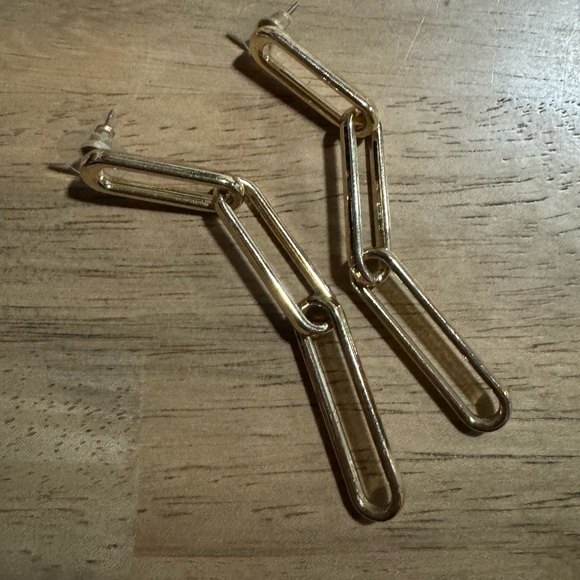 Gold Toned Paper Clip Earrings - Picture 1 of 2